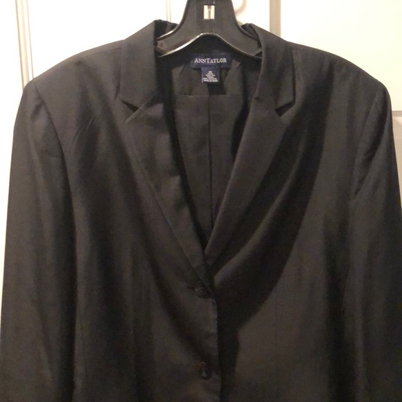 Ann Taylor black silk suit  jacket - Picture 2 of 6